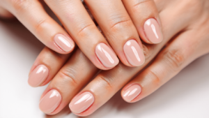 Como Pintar a Unha com Esmalte em Gel